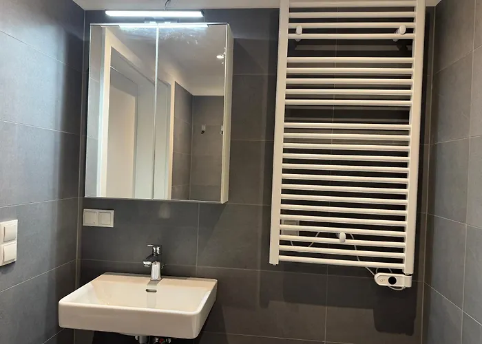 דירה Modern Danube With Balcony & Free Parking *