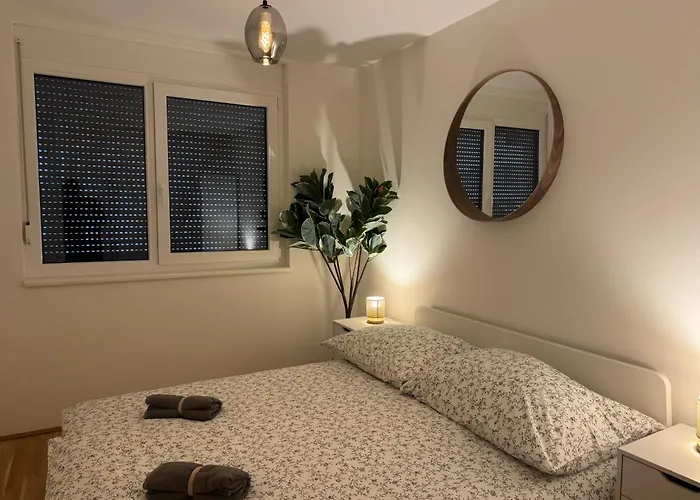 Διαμέρισμα Modern Danube With Balcony & Free Parking