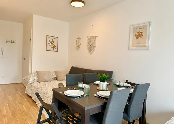 Modern Danube With Balcony & Free Parking * Βιέννη