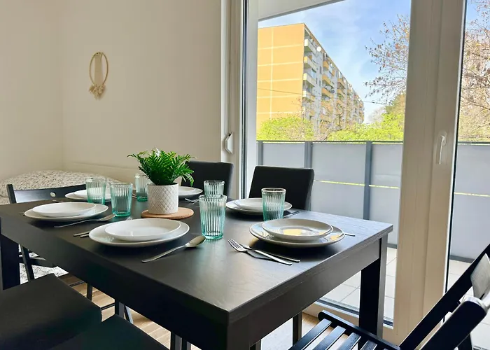 Modern Danube With Balcony & Free Parking * וינה