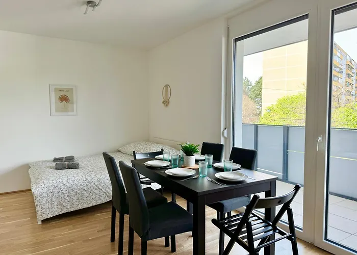 Modern Danube With Balcony & Free Parking